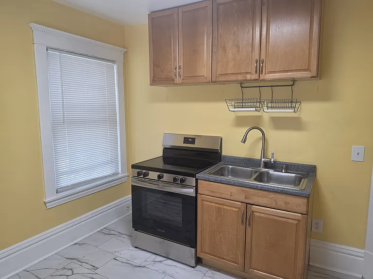 3251 Portland Ave #2 — Photo 4