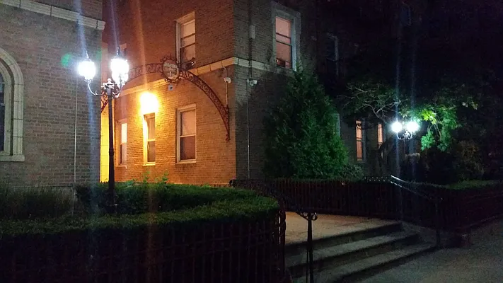 Rented by Max & Associates Realty Corp | media 14