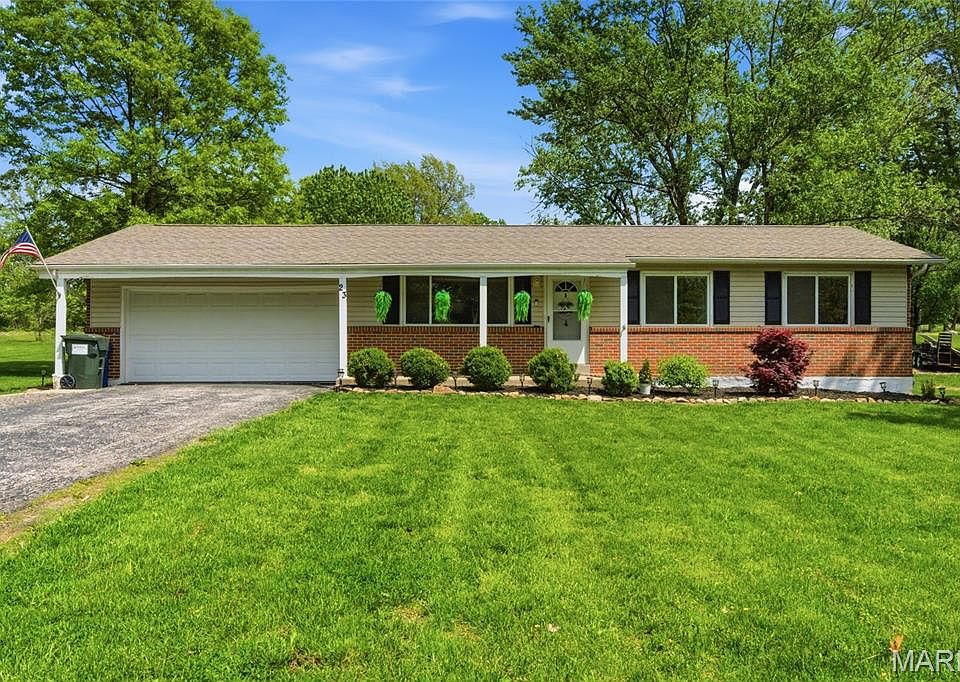 1st image of 23 Covert Ln