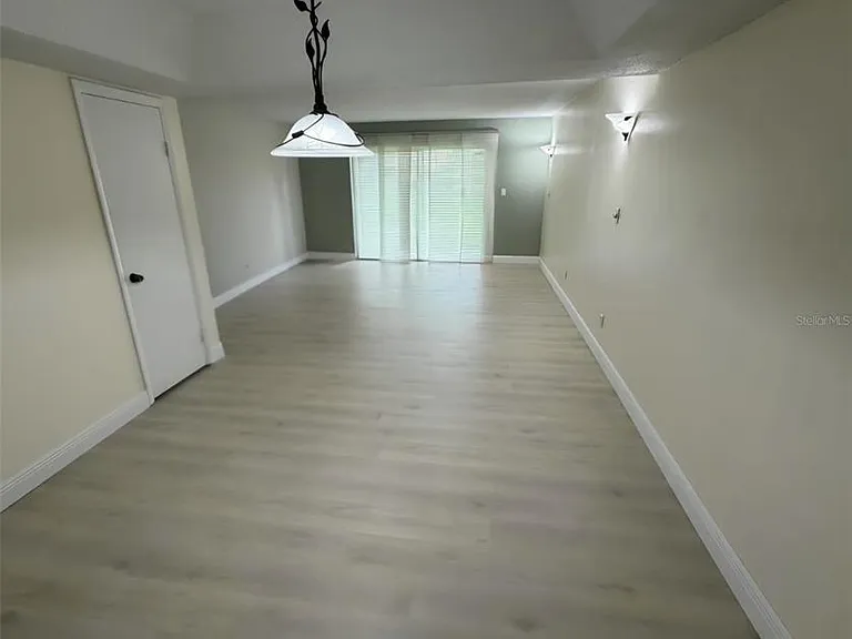 7605 Pasa Dobles Ct — Photo 5