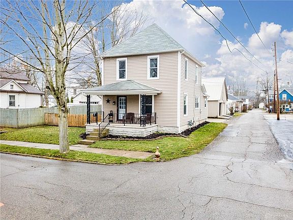 5th image of 32 Central Ave