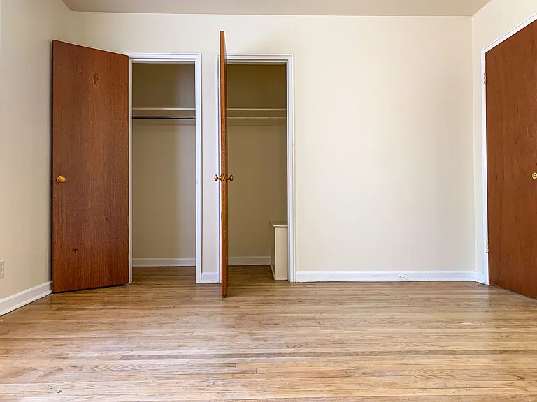 2 Bedroom with Hardwood Floors — Photo 28