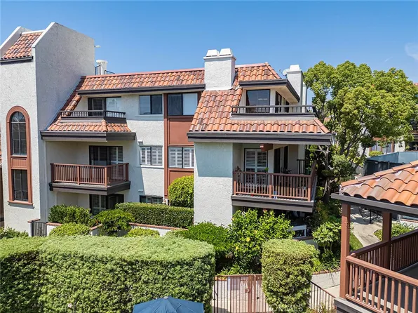 6322 Riviera Cir, Long Beach, CA 90815