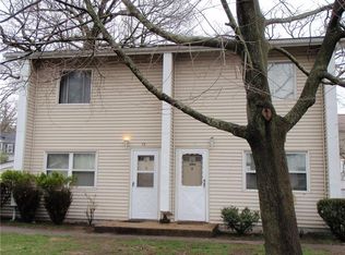 13-15 Oakhurst Ave, North Providence, RI 02911