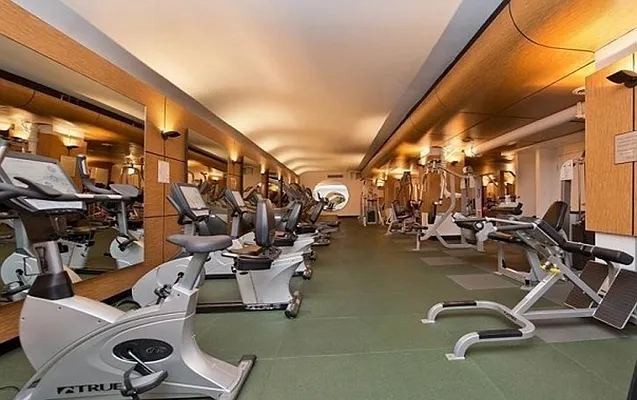 Rented by Brown Harris Stevens | media 18