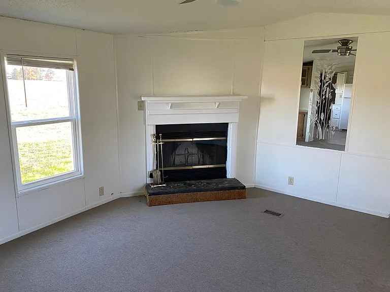 83 Bruceter Ln — Photo 4