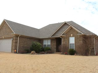 Fern Dr, Jackson, TN 38305