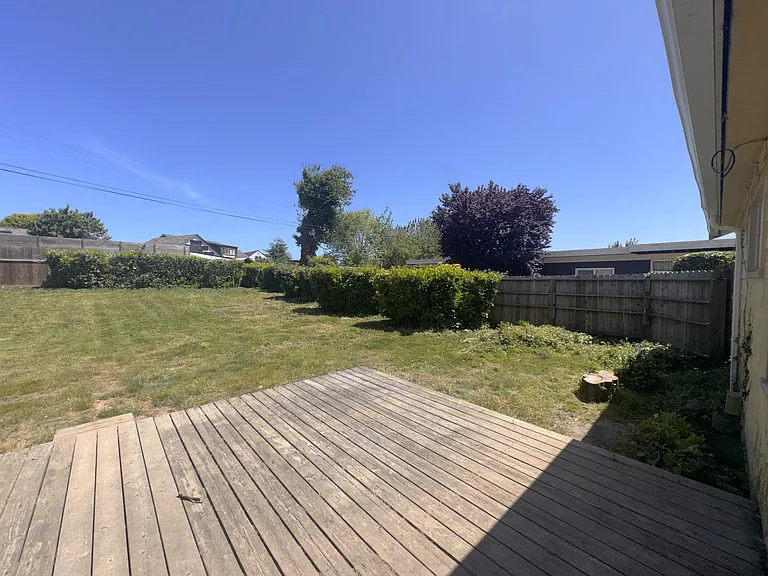 1625 Gates St — Photo 8
