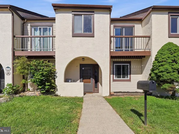 175 Monroe Ct, Southampton, PA 18966