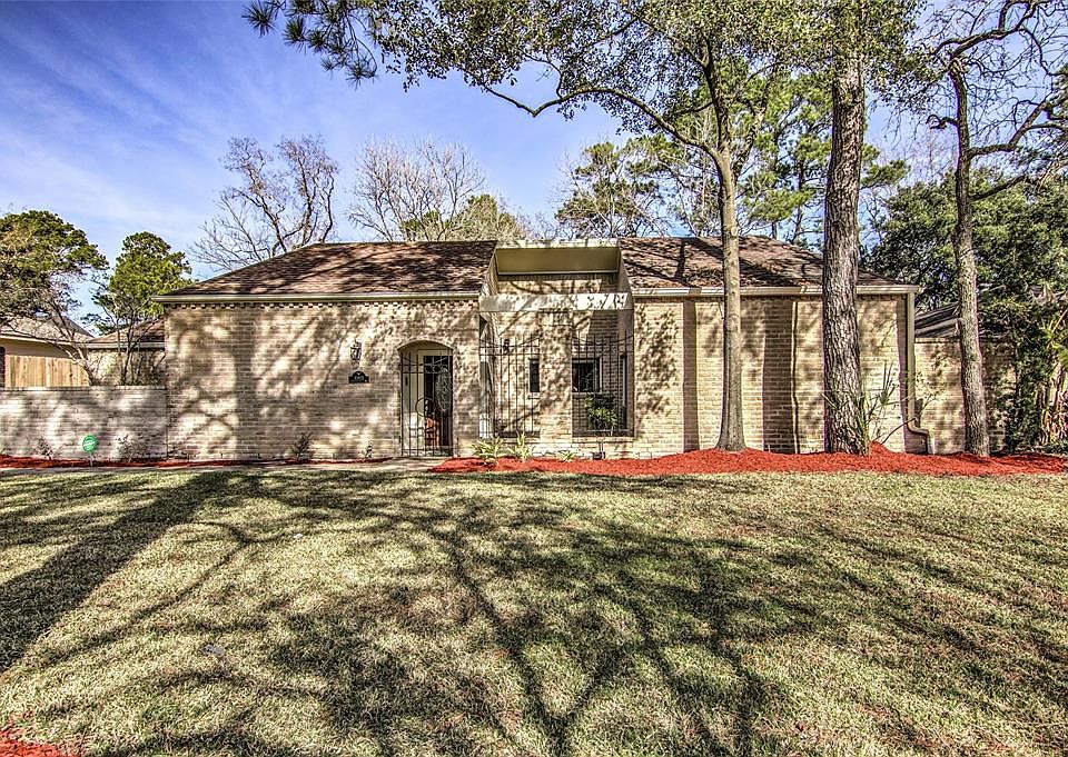 1st image of 10802 Cypresswood Dr