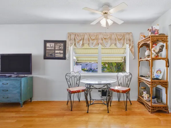 480 Horizons W #208, Boynton Beach, FL 33435
