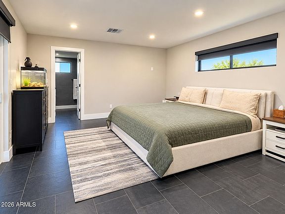 4th image of 3021 E SAINT JOHN Road