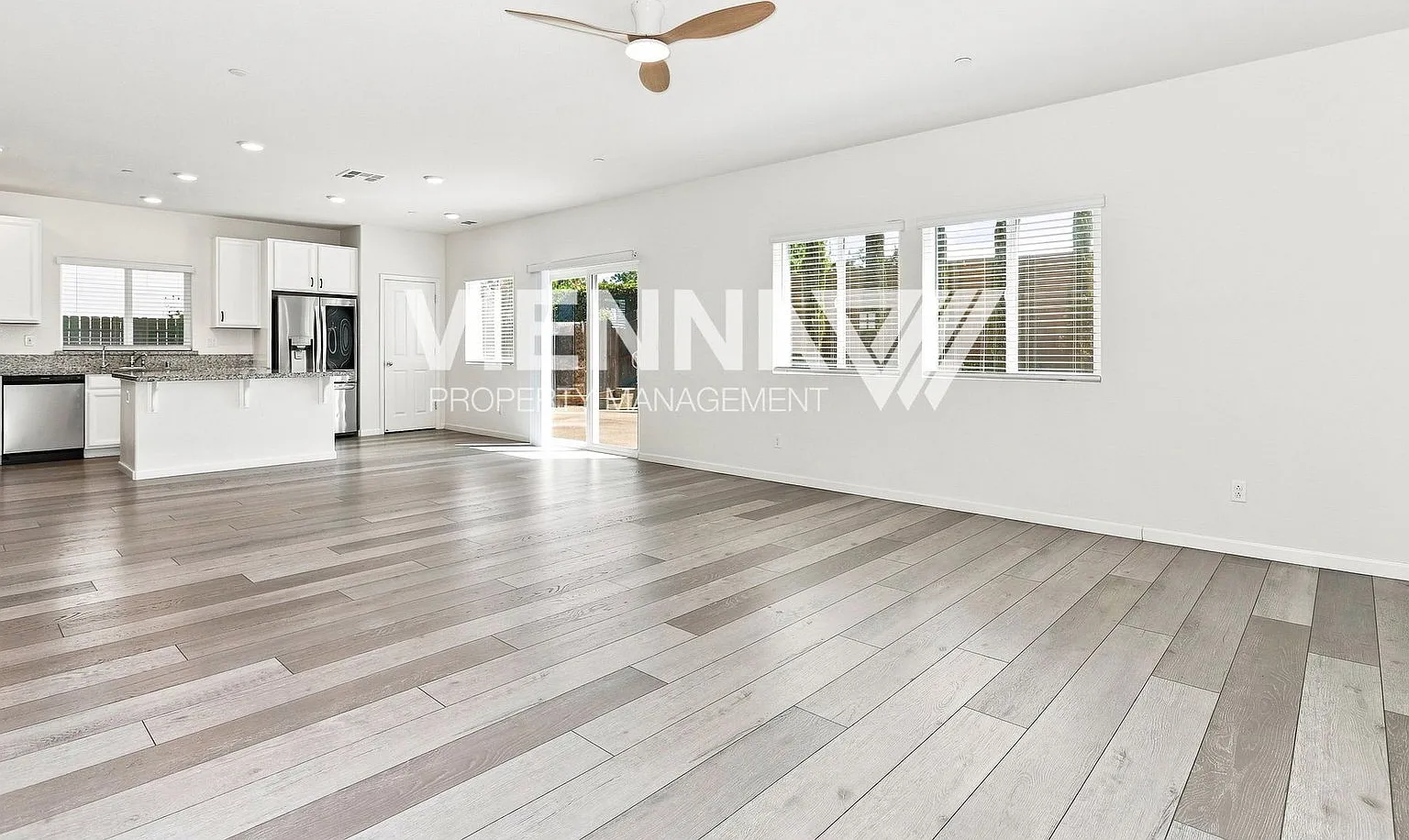 4 bed, 3.0 bath, 2318 sqft, $3,200 — Photo 3