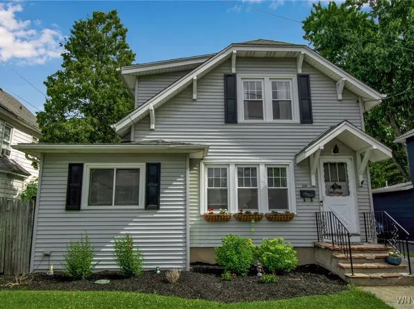 358 South St, Lockport, NY 14094