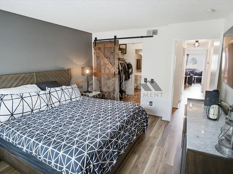 18209 Sierra Hwy #56 — Photo 8