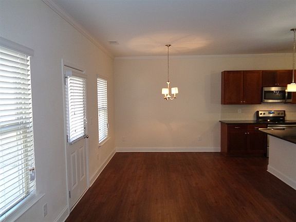 5th image of 2475 Beal St