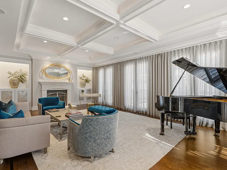 605 Heights Ln — Photo 12