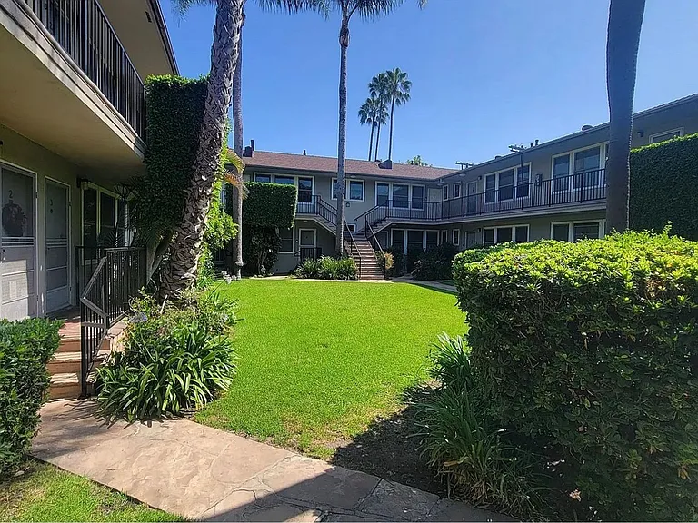n9797 — Photo 23