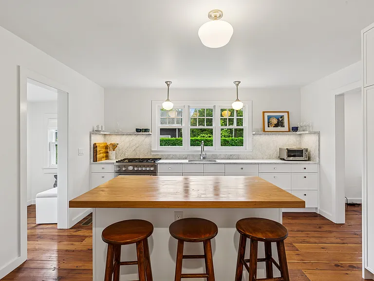 12 Jackson St — Photo 10