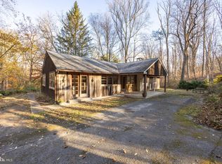 22 Bertolet School Rd, Spring City, PA 19475