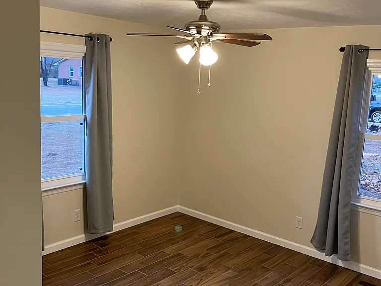 1521 Acacia Dr #1 — Photo 10