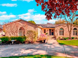 7346 Wellington Pl, Washington, MI 48094