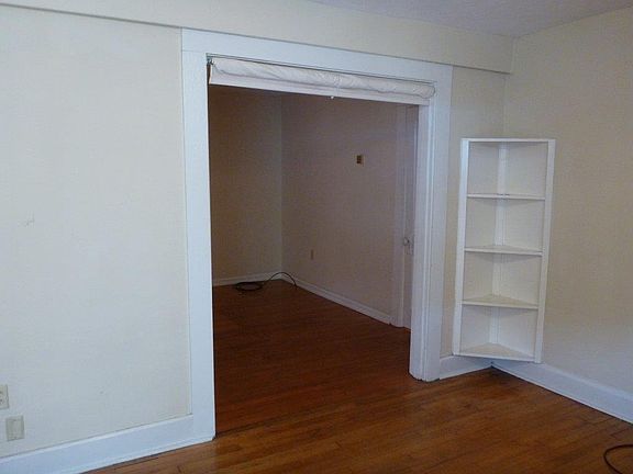 5th image of 153 Circle Dr