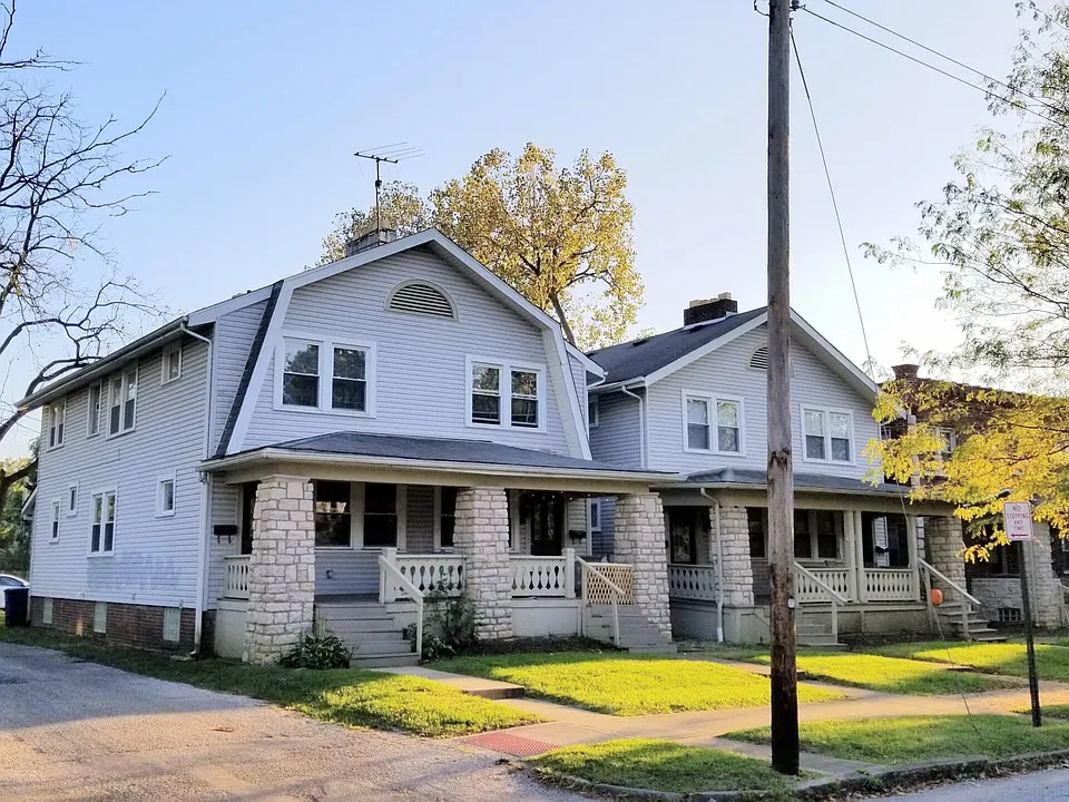 129 E Tompkins St #129
