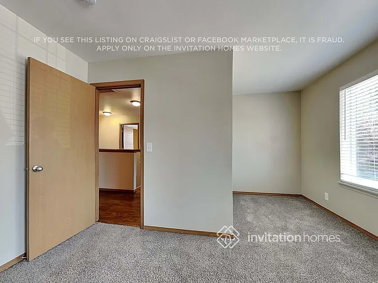 20120 15th Ave E — Photo 10