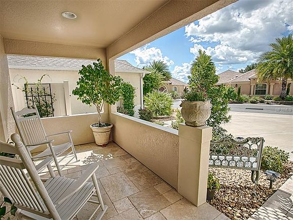 2nd image of 605 Bermudez Ct