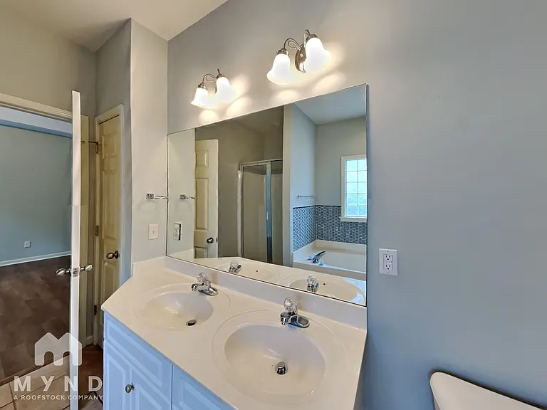 1192 Washington Dr — Photo 12