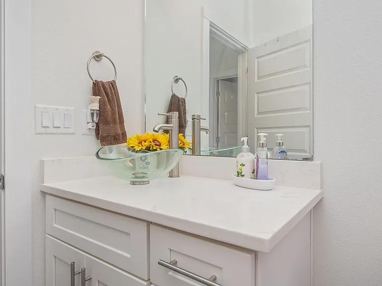 150 E Hibiscus Ave — Photo 11