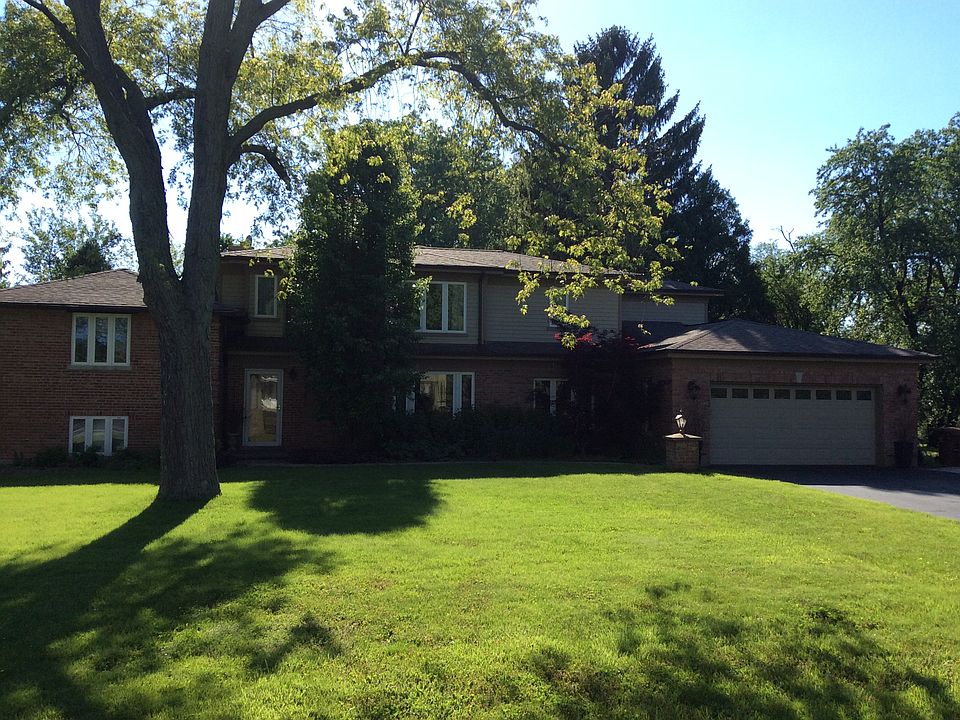 2nd image of 12 S Maple Ln