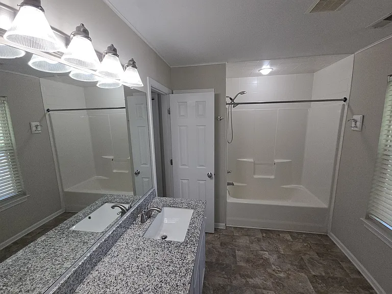 908 Terrace Ave — Photo 17