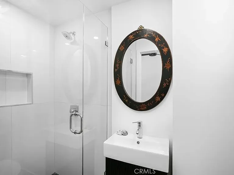 274 Cliff Dr #6 — Photo 7