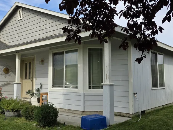 1616 Bountiful Ave, Sunnyside, WA 98944