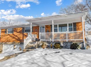 4242 Turf Ln, Cincinnati, OH 45211