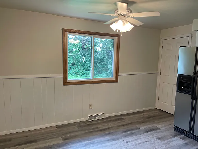 802 Sherry St #1 — Photo 4