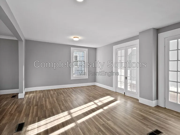 6254 Goener Ave — Photo 6