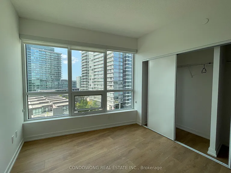 115 McMahon Dr #705 — Photo 4