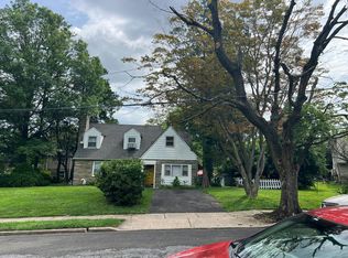 7315 Oak Lane Rd, Melrose Park, PA 19027