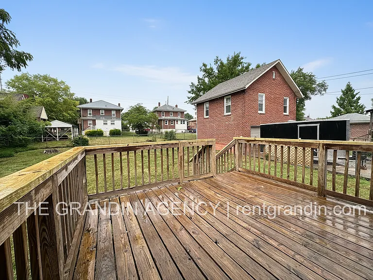 2818 Burton Ave NW #B — Photo 12