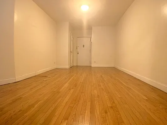 Rented by Corcoran | media 23