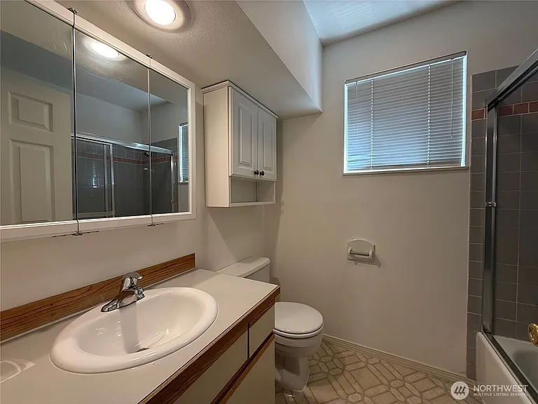 2327 N 65th St — Photo 25