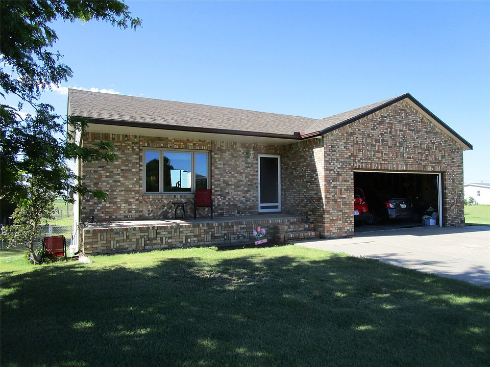 1st image of 7610 Lindsay Cir