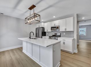 90 Hanover St #B, Charleston, SC 29403