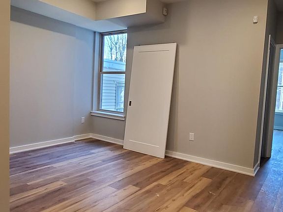 5th image of 4014 Green St #2-3
