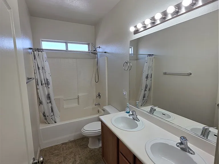 731 Emerald Idol Pl — Photo 27