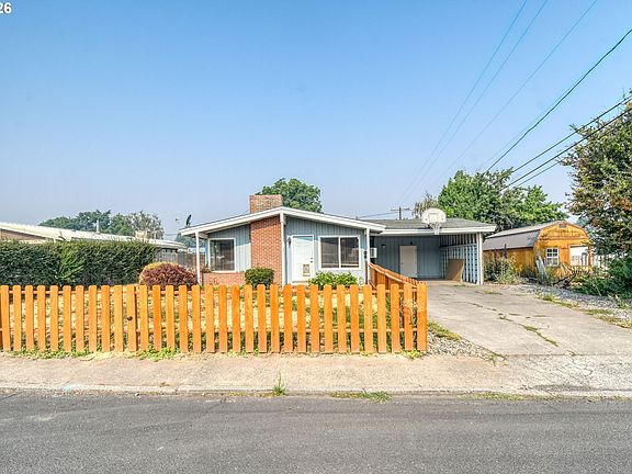 2nd image of 1109 SW 28th St