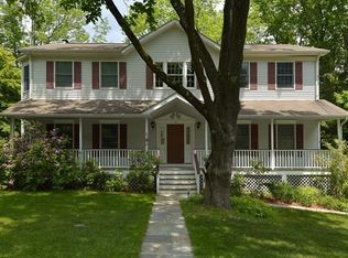 49 Kisco Park Dr, Mount Kisco, NY 10549